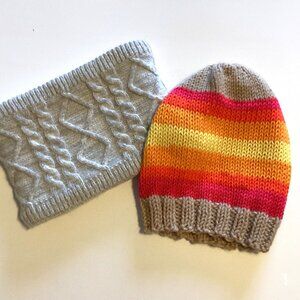 Women's Beanie Hat + Fleece Lined Neck Warmer Winter Skiing Warm